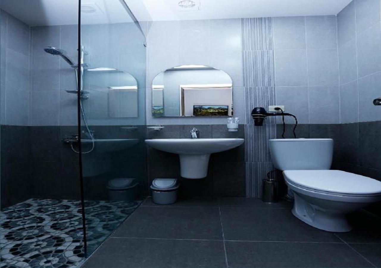 Yard Guesthouse Yerevan Bagian luar foto