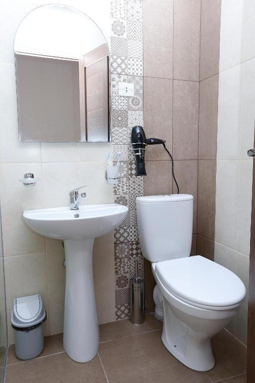 Yard Guesthouse Yerevan Bagian luar foto