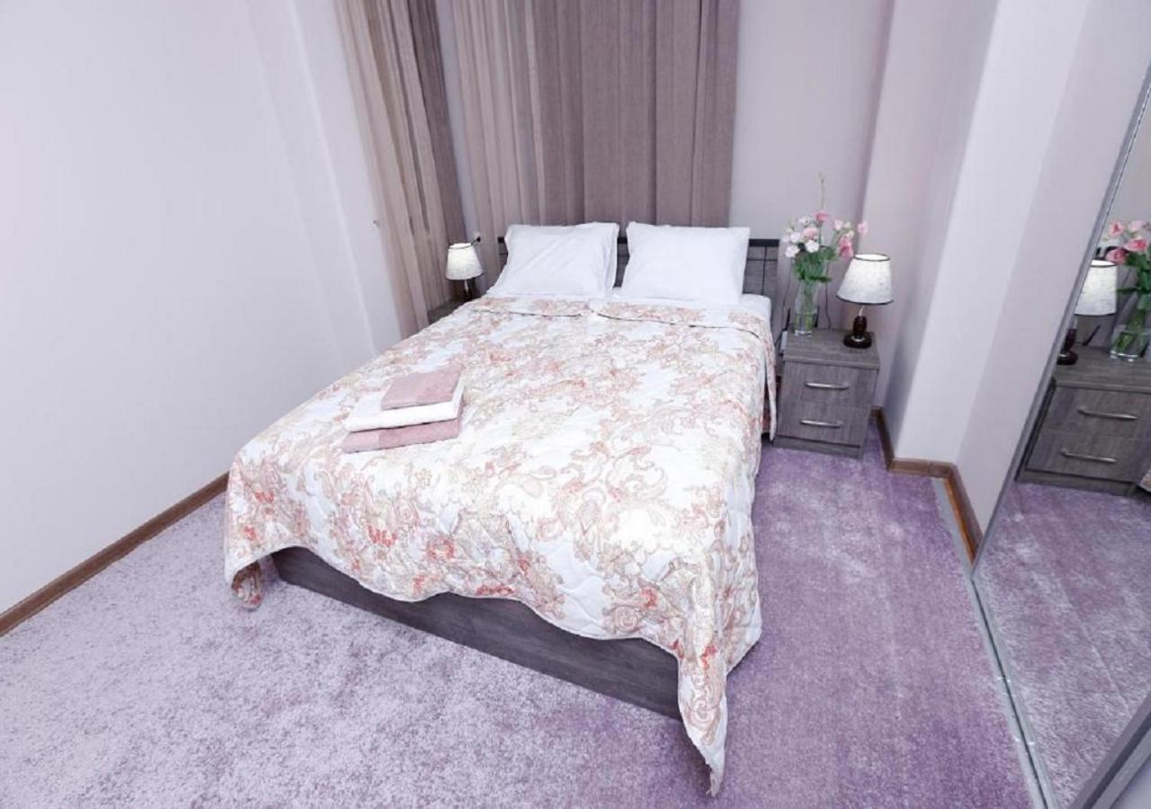 Yard Guesthouse Yerevan Bagian luar foto